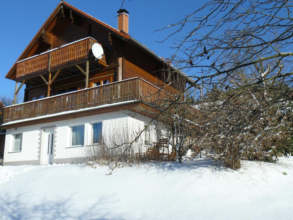 Ferienhaus Berg.Erleben Hilders Экстерьер фото